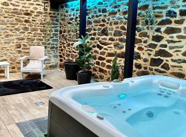 Villa Lily Spa, chambre d’hôtes avec spa privatif, Bed & Breakfast in La Vicomté-sur-Rance