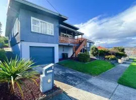 Fonton Blue Holiday Home close to City and Airport