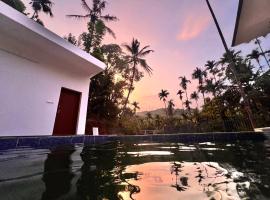 Nila Farms - Farm stay with a unique swimming Pool, hotel sa Attappādi