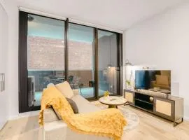 Penny Lane - 2BR Apt in the Heart of Moonee Ponds