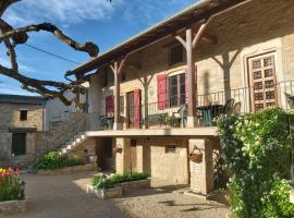 LA PASSIFLORE, bed and breakfast en Azé