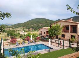 Casas Rurales La Loma, hotel in Riópar