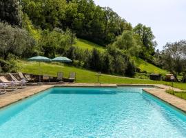 Podere San Bartolo- Fienile, hotel Barberino di Val dʼElsában