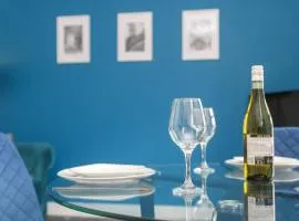 Inviting 2-Bed apartments - Perfect for Contractors & Business Travellers Parking - Wi-Fi - Netflix