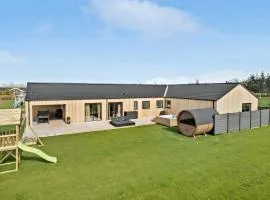 Cozy Home In Hadsund With Sauna