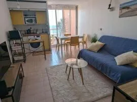 Studio cosy vue et front de mer