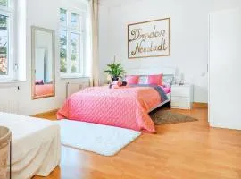 Bis 6 Personen - Helle, Ruhige Whg, 2 Bäder, DD Neustadt - Top Lage