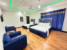 Decent Lodge Guest House