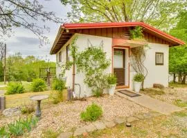 Cozy Elizabeth Studio with Deck Near Norfork Lake!