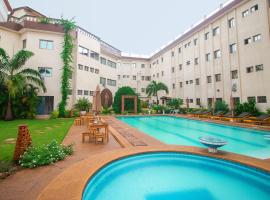 Hotel le Pelican: Lomé, Lomé-Tokoin Havaalanı - LFW yakınında bir otel