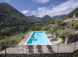 Montagna del Sole w/ Pool, hótel í Muronico