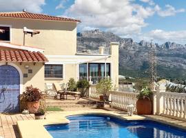 4 bedrooms villa with sea view private pool and furnished terrace at Callosa de Ensarria 9 km away from the beach, hotel in Callosa de Ensarriá