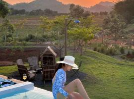 Maryland Khaoyai Annapolis Pool Villa, hotell med basseng i Ban Nong Song Hong