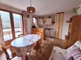 Apartment with terrace in a chalet