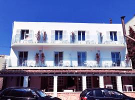 bhc Boutique Hostal Cala Millor, guest house in Cala Millor