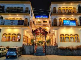 Hotel Surya International - Manali, hotel a Manāli