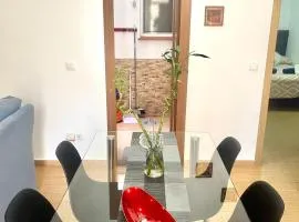 CASITA ANDALUZA CENTRO con PARKING sujeto a disponibilidad