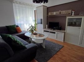 Apartman West Side, hotel cerca de West Gate Shopping City, Zaprešić