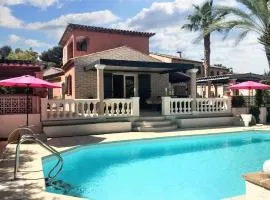 Villa de 4 chambres avec piscine privee jardin clos et wifi a Villeneuve Loubet