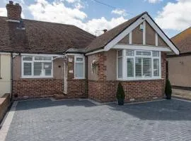 Cosy Family Home in Ruislip