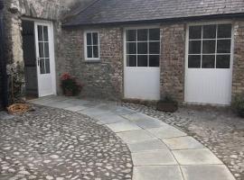 The Courtyard at Moone, family hotel in Moone