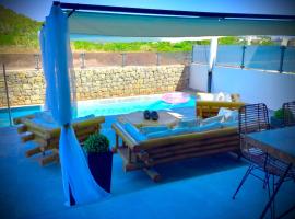 WHITE HOUSE IBIZA, serviced apartment in Nuestra Señora de Jesus