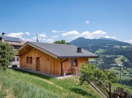 Hauserhof - Urlaub auf dem Bauernhof mit einzigartigem Ausblick in die Dolomiten, resort de esqui em Villandro