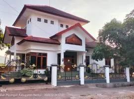 Pringgondani Homestay