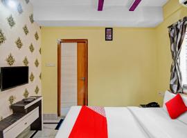 OYO Nirwana Guest House Newtown، فندق في Thākurdwari