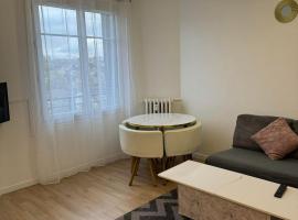 Appartement près de la Gare RIS ORANGIS, Hotel in Ris-Orangis