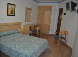 Hostal Blumen, hotel v destinácii Algeciras
