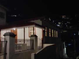 Casa Completa Ouro Preto/MG, готель у місті Ору-Прету