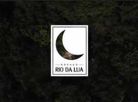 Espaço Rio da Lua - Casas - Cipó, Mata, Madeira e Tororão - São Jorge GO, hotel v destinaci Sao Jorge