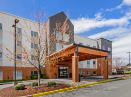 Country Inn & Suites by Radisson, Charlottesville-UVA, VA, хотел в Шарлотсвил