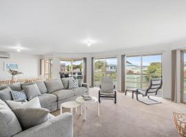 Strandhytta 10 Cant Rd Goolwa South - No Linen Included, hôtel à Goolwa South