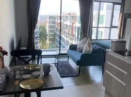 Centrio Condominiums Top Floor with Pool and Garden view