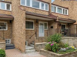 50 scarborough golf club rd, hotel in Toronto