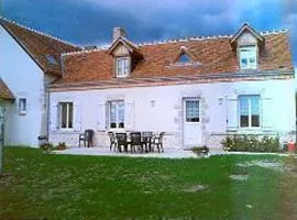 Gîte au coeur des Châteaux de la Loire avec jardin clos, cheminée et équipements modernes. - FR-1-491-360