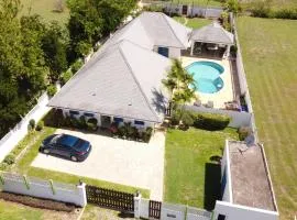 The Heart Villa, Exquisite Pool to Relax & Unwind