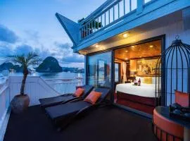 Hera Cruises Group on Ha Long Bay