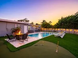 Modern 4BR Home Heated Pool Jacuzzi Game Room