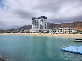 Mirage Bab Al Bahr Beach Hotel, hotell i Dibba