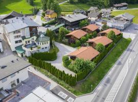 Chalets Almdorf Zillertal F gen, casa de muntanya a Fügen