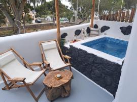 Asera Suites only 300m from Kamari Beach, вилла в Камари