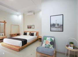 Cendhani Raras Residence, family hotel in Demangan