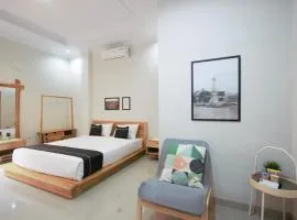 Cendhani Raras Residence、DemanganのB&B