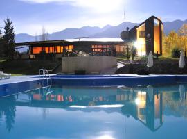 Pueblo Del Rio Mountain Lodge & Spa, hotel in Potrerillos
