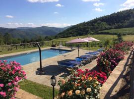 Villa Fiordaliso, holiday home sa Poggioni