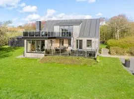 Stunning Home In Spøttrup With Wifi