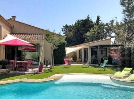 La Villa De Sévigné, hotel a Rognonas